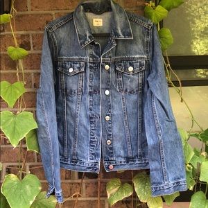Gap classic jeans jacket size M